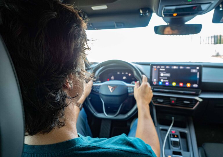 Comment utiliser son volant pour bien conduire/piloter?