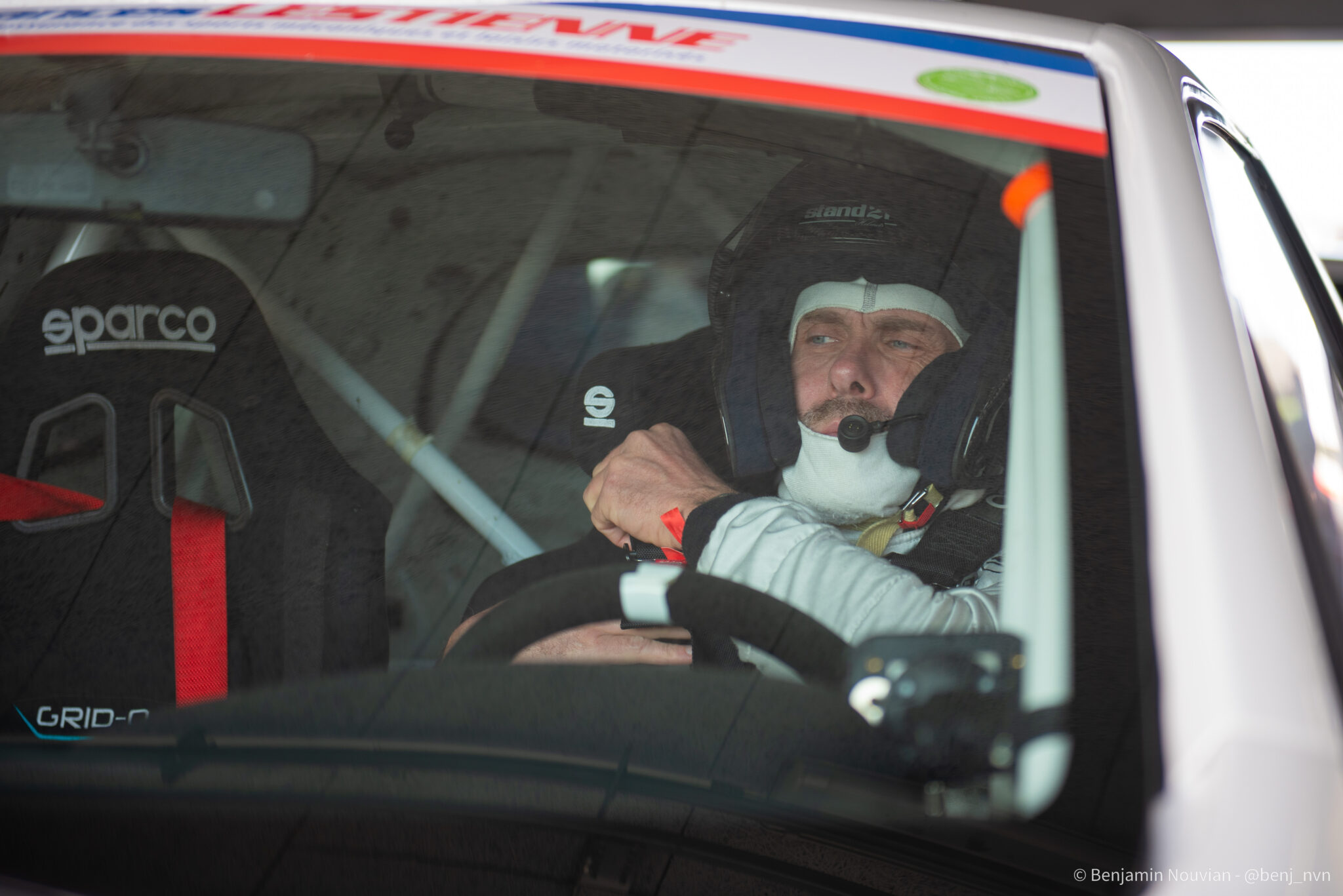 Pourquoi l’utilisation des palettes au volant change votre approche en pilotage sur circuit ?