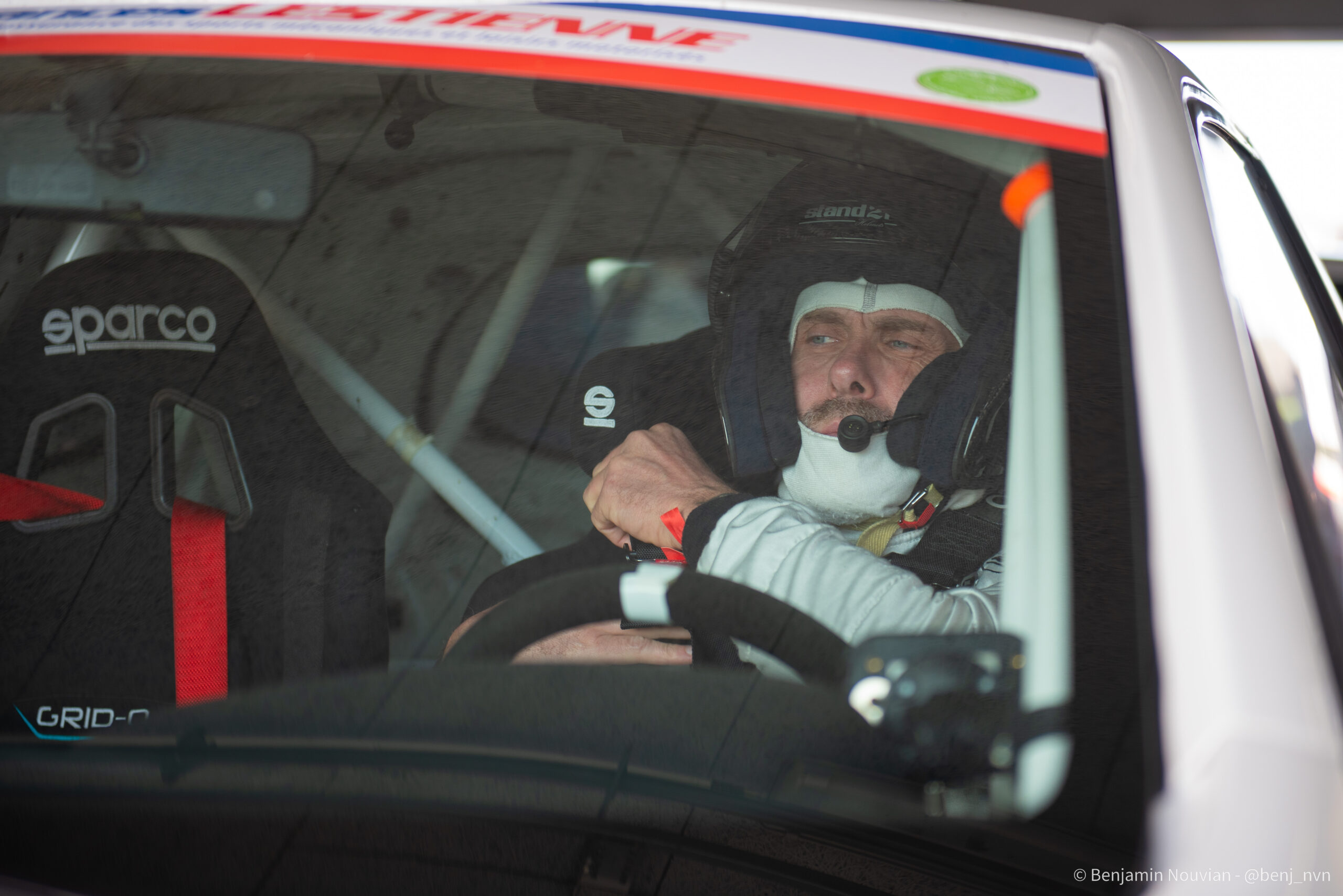 Pourquoi l’utilisation des palettes au volant change votre approche en pilotage sur circuit ?